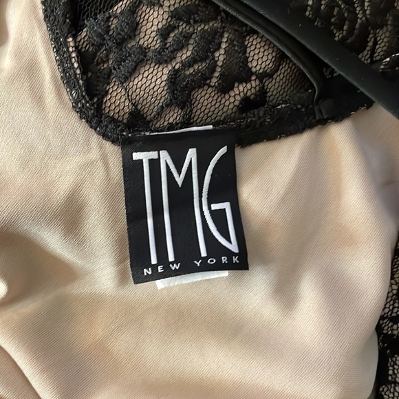 Dress - Picture 5 of 6